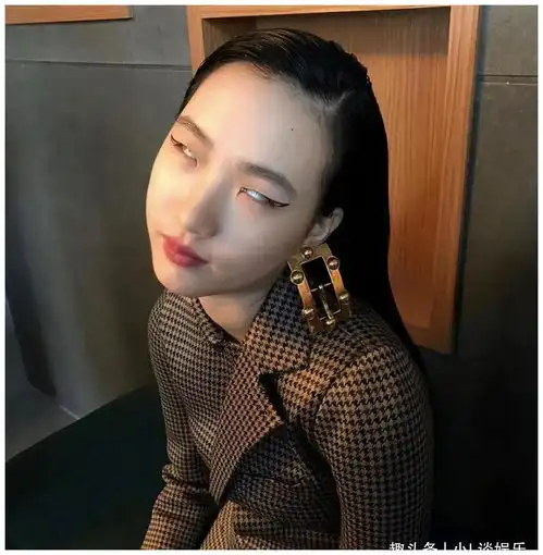 曾经被嘲丑的星二代怎样了小s女儿长成高级脸,张庭闺女超自信
