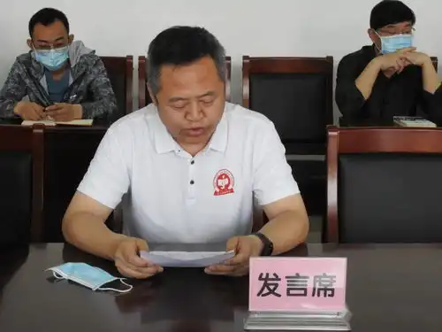 区领导到我校慰问高三教师并指导高考备考工作
