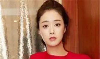 他是蒋欣承认过的男友,可镜头前的竟然这样表现的
