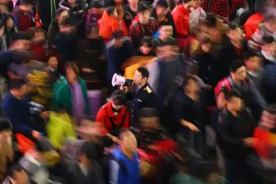 图集春运回家路上的变化,你经历过哪些
