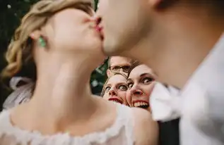 国际摄影协会盘点史上最搞笑婚纱照
