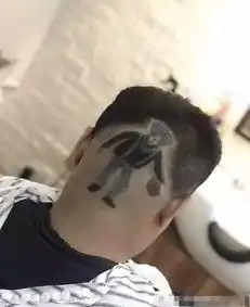 直男爱蔡徐坤的表现,把蔡徐坤剃头上,看到图案后,真心服了
