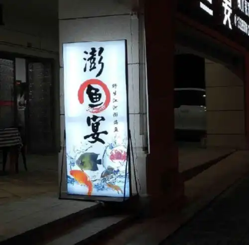 开心一刻昨天,老妈强行拉着我去相亲,男方居然是我小学同学

