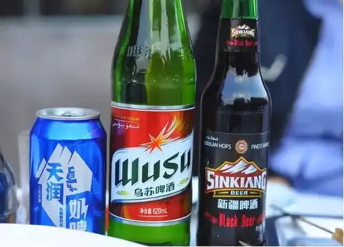 曾经风靡的乌苏啤酒,为啥现在不火了饭店老板4个原因很现实
