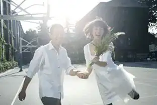 袁泉夏雨结婚照
