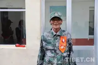 铿锵格桑花不爱红装爱武装记青海玉树党员老民兵连长才仁求措

