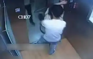 河南一醉酒女子坠楼身亡死前遭2男子强奸

