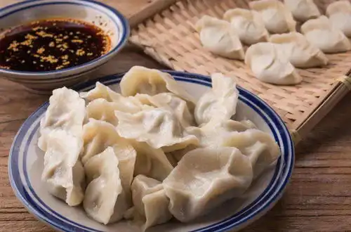 明天腊月十五祭玉帝,传统吃饺子,3样馅为家人祈福添财
