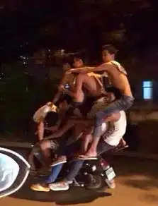 大王图乐姑娘就爱这么玩电脑,看的我也是醉了
