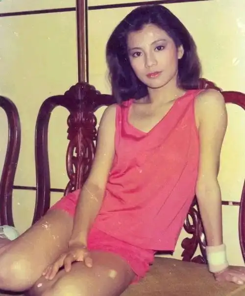 翁美玲出道三年走红影坛,为情所困自杀,却为何是香港传奇女星