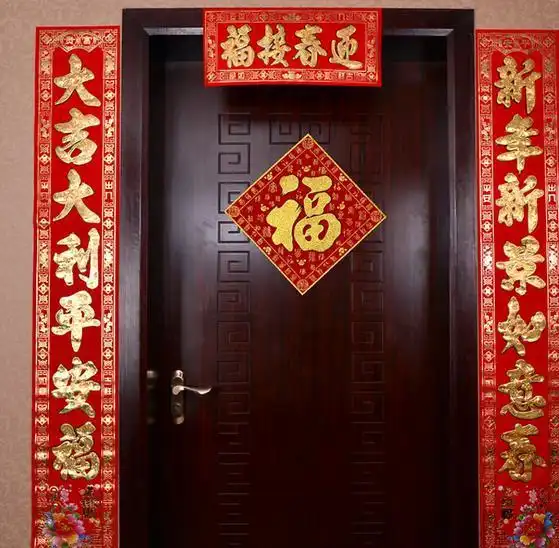 火葬场门口贴的一副对联,道出人生精髓,下联精辟让人拍案叫绝
