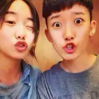这两个人叫什么