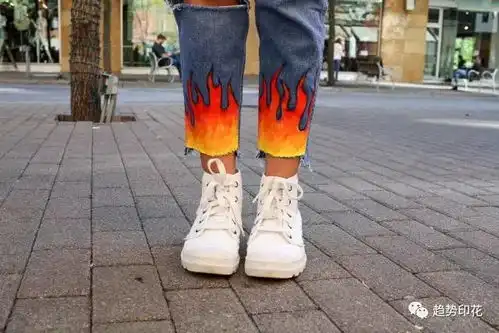趋势磨破洞已烂大街的年代,该搞点新花样了喂
