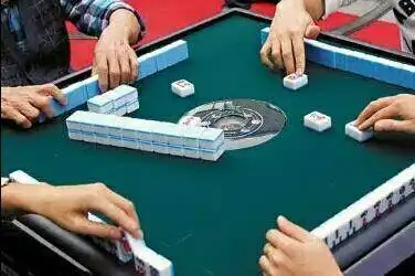 婆婆让我把彩礼钱拿出来还账,又不是我借的凭什么让我还
