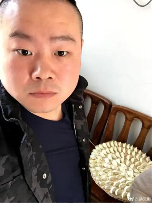 岳云鹏晒中秋习俗饺子成节日c位,粉丝变段子手停不下来
