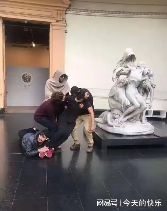 搞笑图片第791期什么档次,敢请一个美国队长来给你做菜
