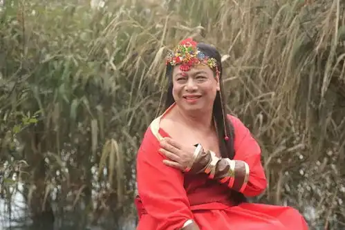 绝世丑女的华丽逆袭

