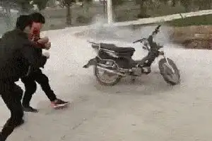 笑一笑十年少,今天你笑了吗
