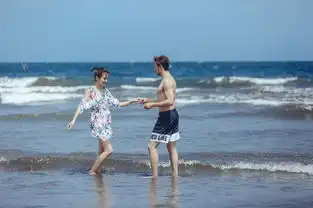 组图杨烁与妻子海边踏浪起舞露出八块腹肌大秀好身材
