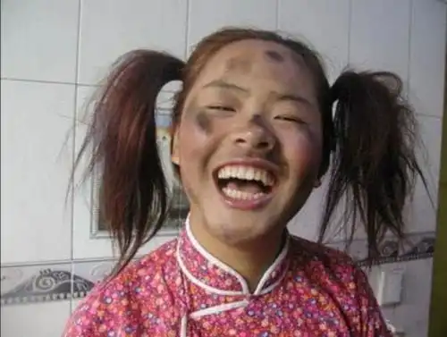 为啥有些现实中很普通的男的在王者里面眼光那么高
