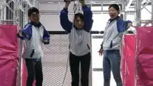 丽丽给小伙伴做风车玩,大风车迎着风就转圈,太好玩了搞笑高清正版视频在线观看爱奇艺
