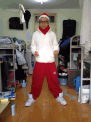 女汉子街头暴打衰男,根本控制太激烈了