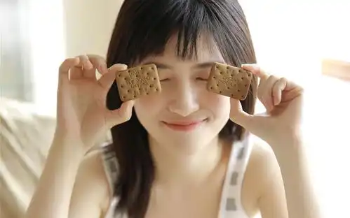 搞笑gif趣图博卡拉变身妹子化妆前后的对比
