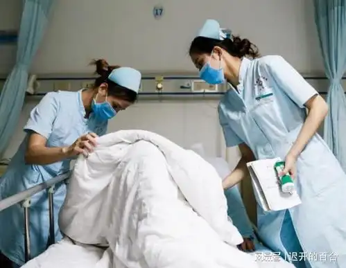 刚休班回医院,第一次给患者做包皮手术,搞得非常尴尬
