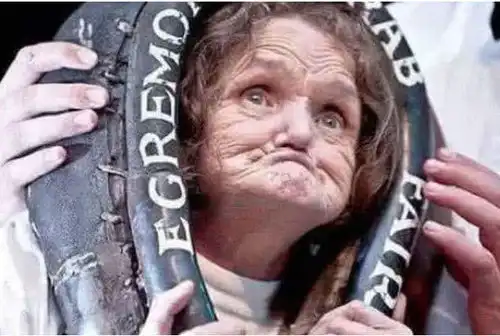 吉尼斯世界之最第一是所有男人的梦,网友没钱就不要想了
