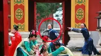 电视剧搞笑穿帮低级到你都不信
