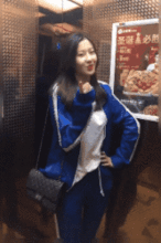 搞笑gif图片笑话段子小屁孩,吓死人了
