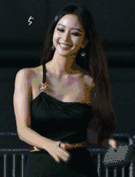妹子的表情已经透露一切了搜狐
