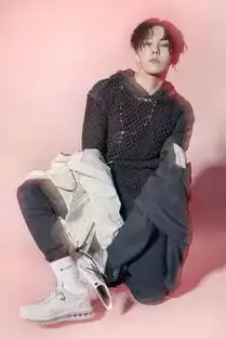潮资讯丨gdragon李宇春neymar一众明星穿着这双鞋从你身边路过