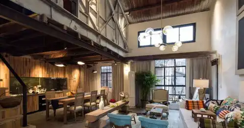 为什么说开放式厨房好呢开放式厨房家宴快乐的聚会
