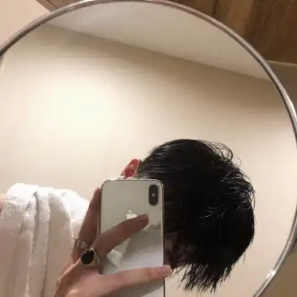 人生最大的失败就是不相信自己,微信头像男生霸气冷酷

