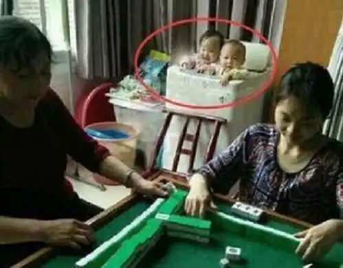 90后妈妈带娃啥画风娃已玩坏,来看搞笑组图,你能忍到第几张
