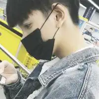 超帅气的戴口罩男生头像帅的不要不要了