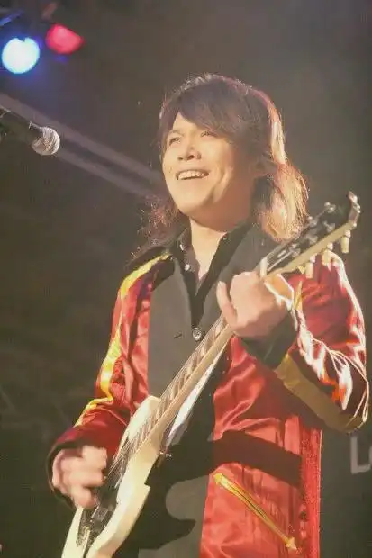 9月4日,55岁的知名歌手伍佰,突然登上热搜
