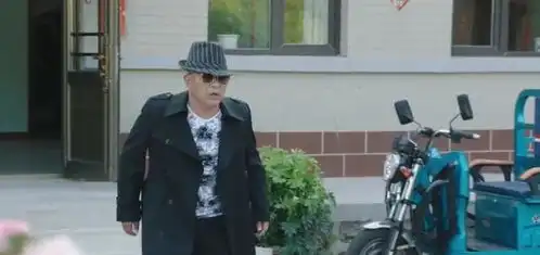 乡村爱情王大拿遭崔姨另类表白,赵四化身许文强,爆笑十足
