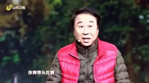 冯巩倾情演绎骑上我心爱的小摩托,带你爆笑过新年
