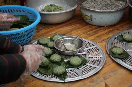 油菜花开了在钦州村里更好玩,还有黄屋屯馋人美食