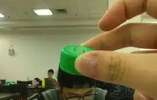 四个妹子打麻将,谁输谁请客吃饭
