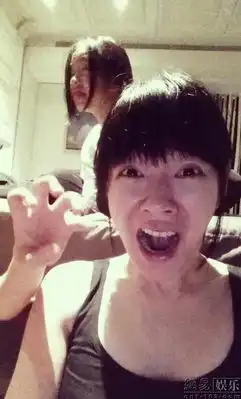 小s素颜跑马拉松selina脸红飙泪
