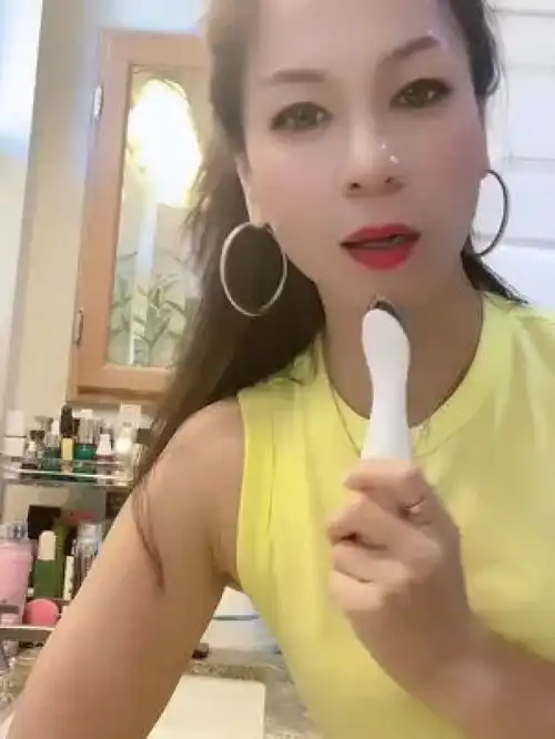 说的是不是你们呢..哈哈哈哈..内容过于真实搞笑热点感谢那些默默给我点赞的人
