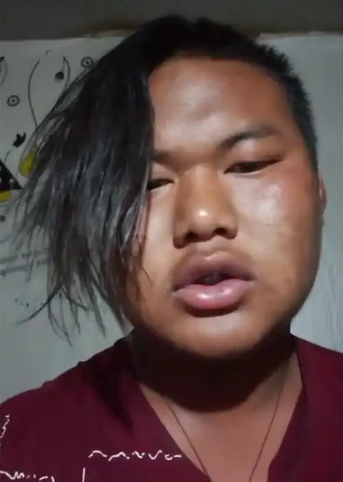 走了一个紧凑哥,又火了一个男版凤姐,网友长得越丑越容易红
