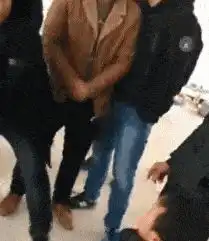 搞笑gif趣图老师下班后的放飞自我
