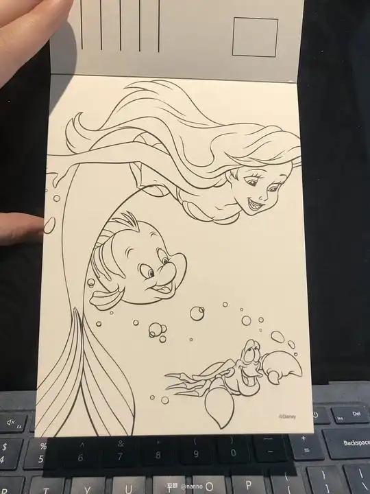 呆萌猪的相册小美人鱼系列可以自己上色
