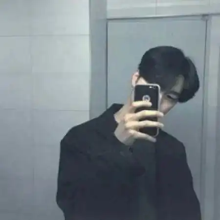 男生头像好看的男生头像高冷伤感男人各自奔跑只有自己第195期
