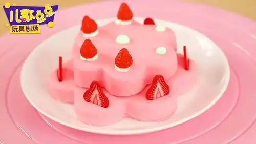 凯蒂生日被搞砸了全家一起做生日蛋糕

