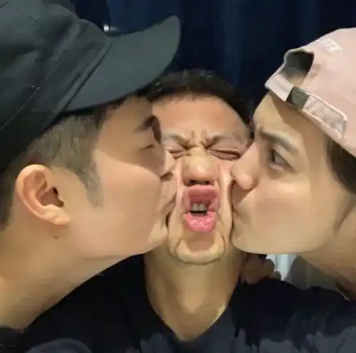 鹿晗生日关晓彤未见踪迹,网友急
